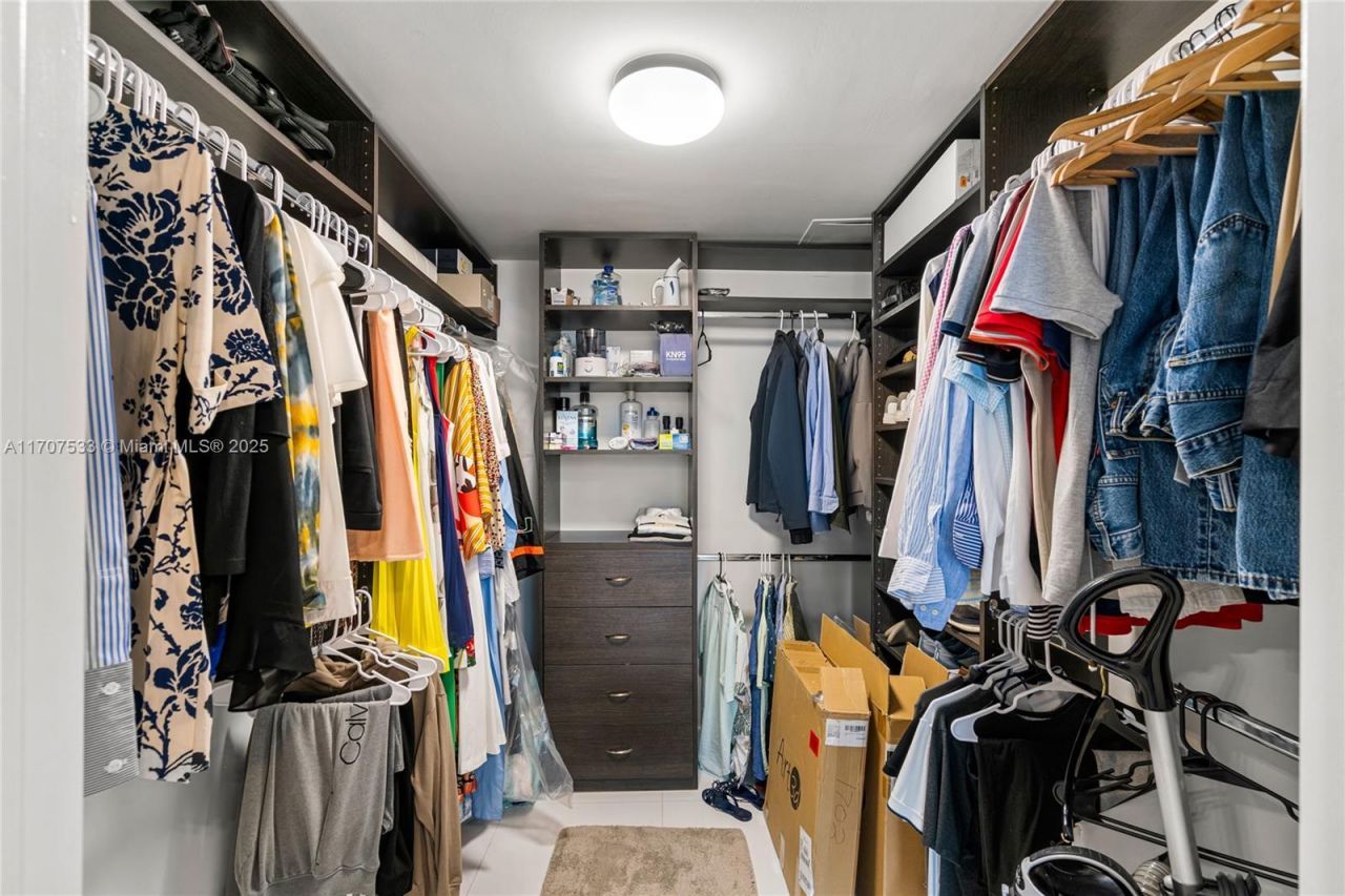 495 Brickell Ave, Unit 1702, Miami, FL 33131 Photo