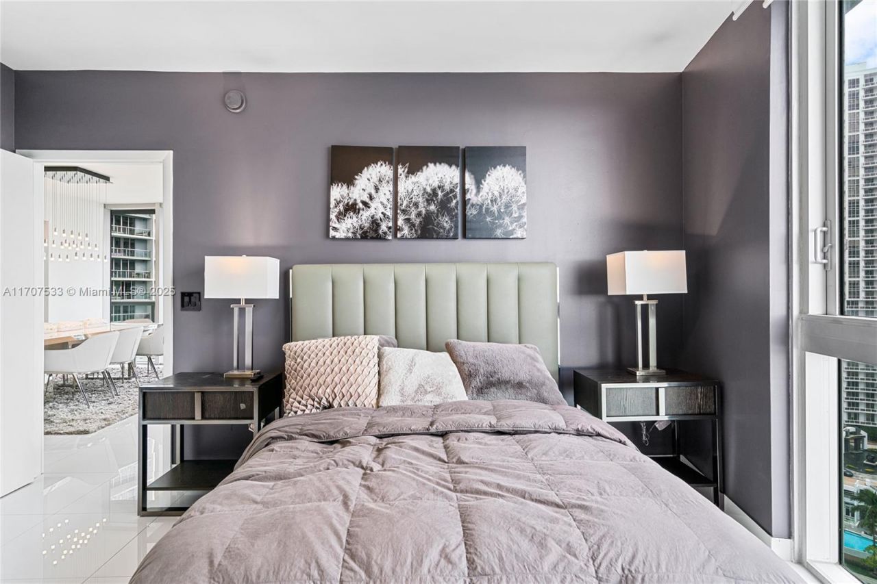 495 Brickell Ave, Unit 1702, Miami, FL 33131 Photo