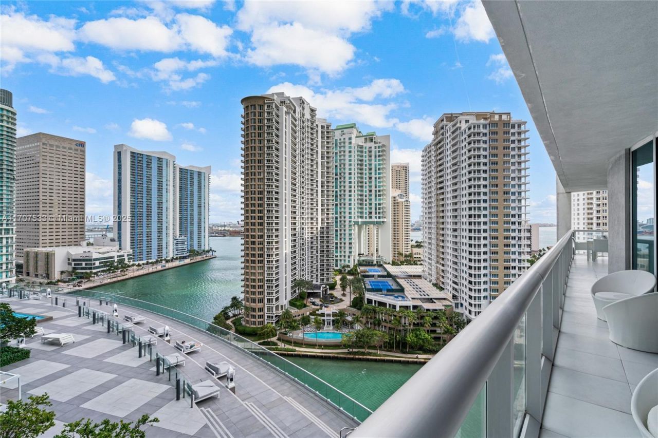 495 Brickell Ave, Unit 1702, Miami, FL 33131 Photo