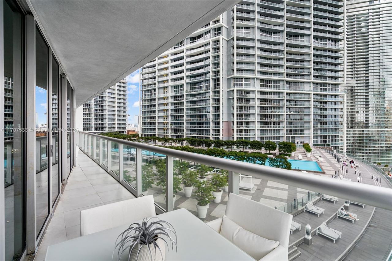 495 Brickell Ave, Unit 1702, Miami, FL 33131 Photo