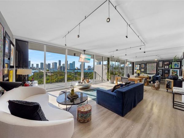 1000 Venetian Way, Unit 810, Miami, FL 33139