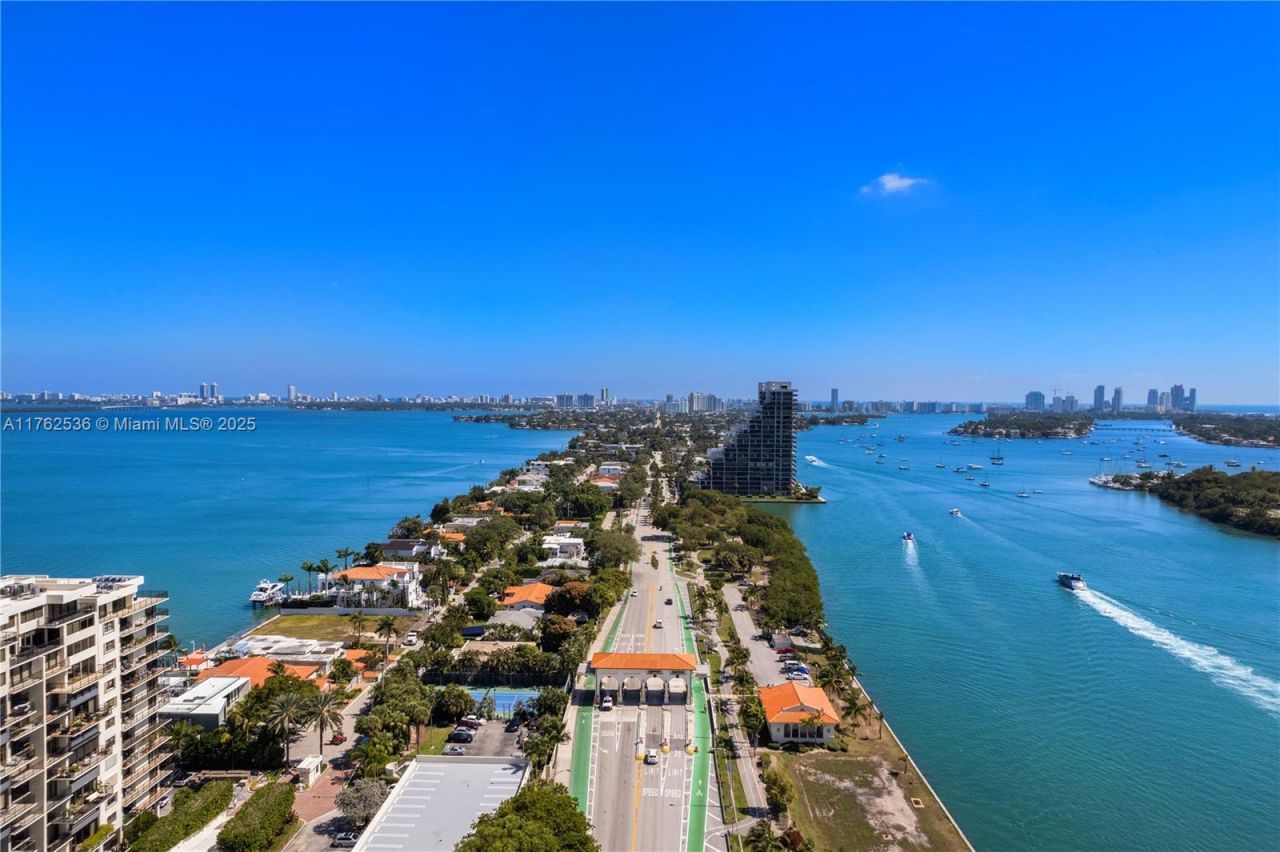 1000 Venetian Way, Unit 810, Miami, FL 33139 Photo