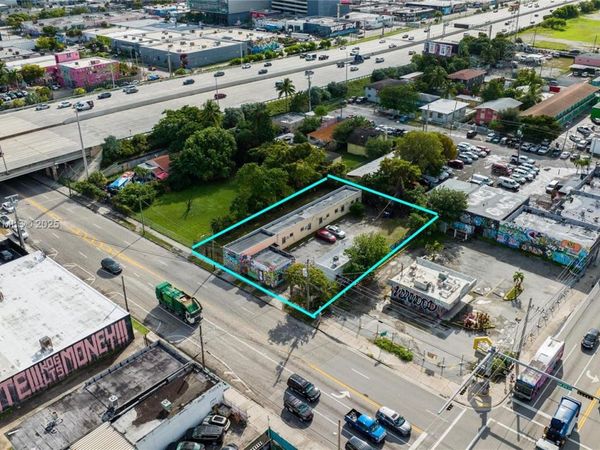 660,662,664 NW 29th St, Miami, FL 33127