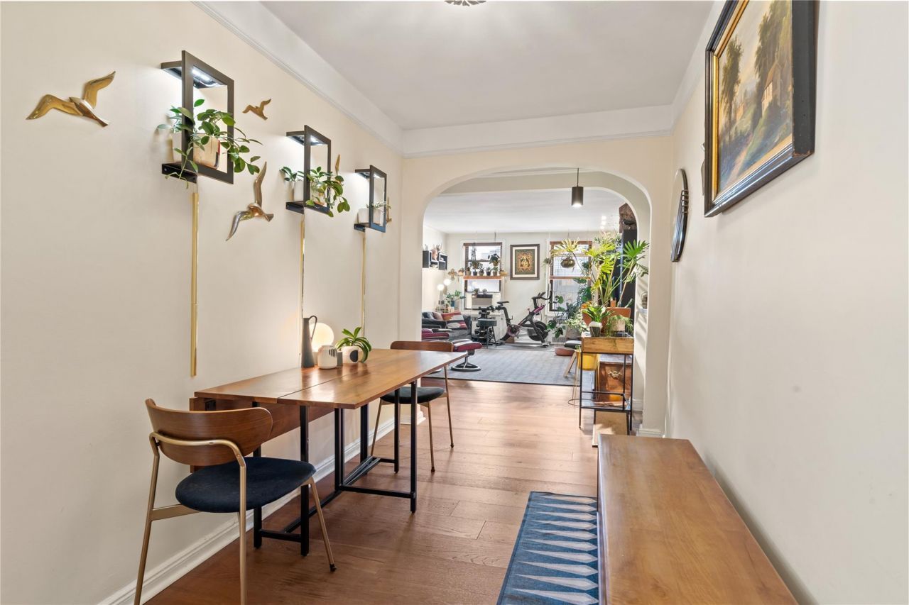 83-80 118th Street Kew Gardens, NY 11415