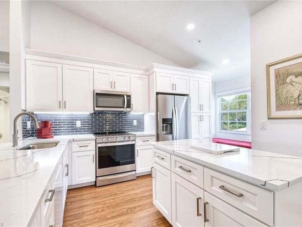 28076 Cavendish CT, Unit 2108, BONITA SPRINGS, FL 34135