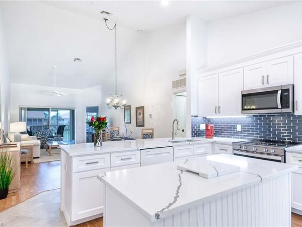 28076 Cavendish CT, Unit 2108, BONITA SPRINGS, FL 34135