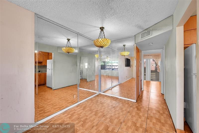 9101 Sunrise Lakes Boulevard, Unit 206, Sunrise, FL 33322 Photo