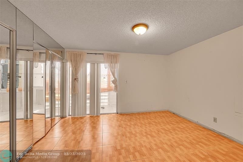 9101 Sunrise Lakes Boulevard, Unit 206, Sunrise, FL 33322 Photo