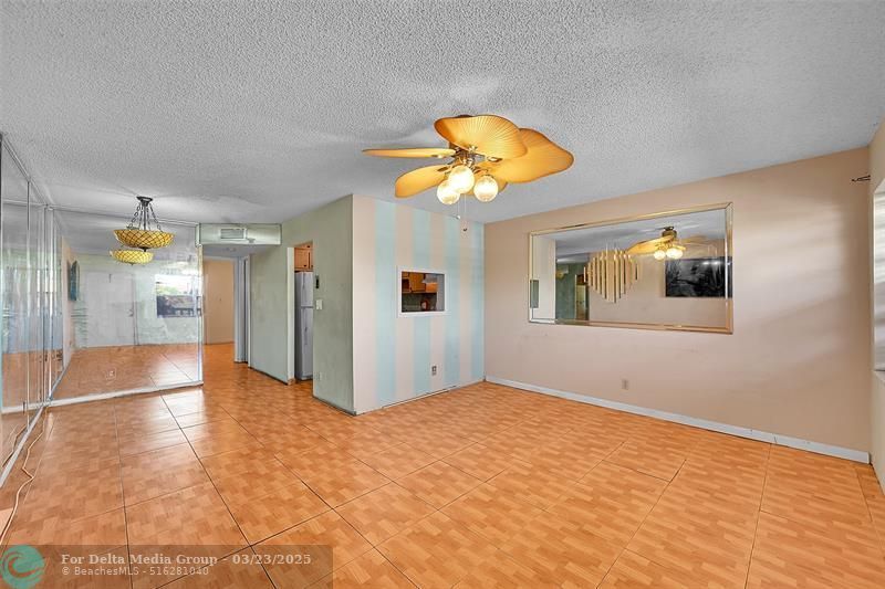 9101 Sunrise Lakes Boulevard, Unit 206, Sunrise, FL 33322 Photo