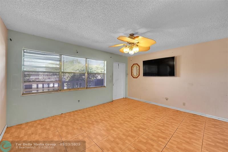 9101 Sunrise Lakes Boulevard, Unit 206, Sunrise, FL 33322 Photo