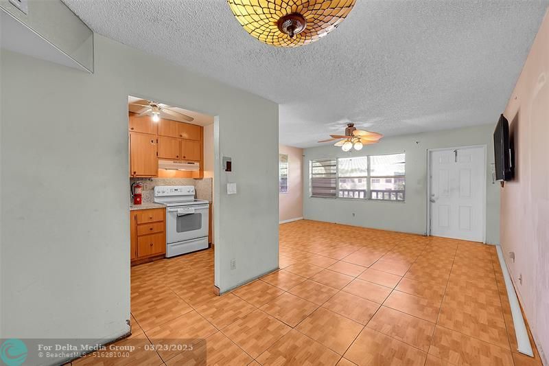 9101 Sunrise Lakes Boulevard, Unit 206, Sunrise, FL 33322 Photo