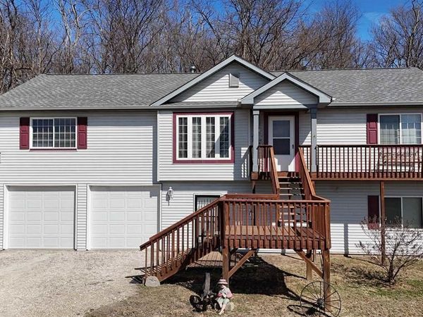 3556 Highway 99, Wapello, IA 52653