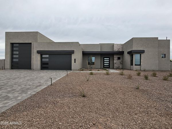 1940 E Creek Canyon Road, Phoenix, AZ 85086