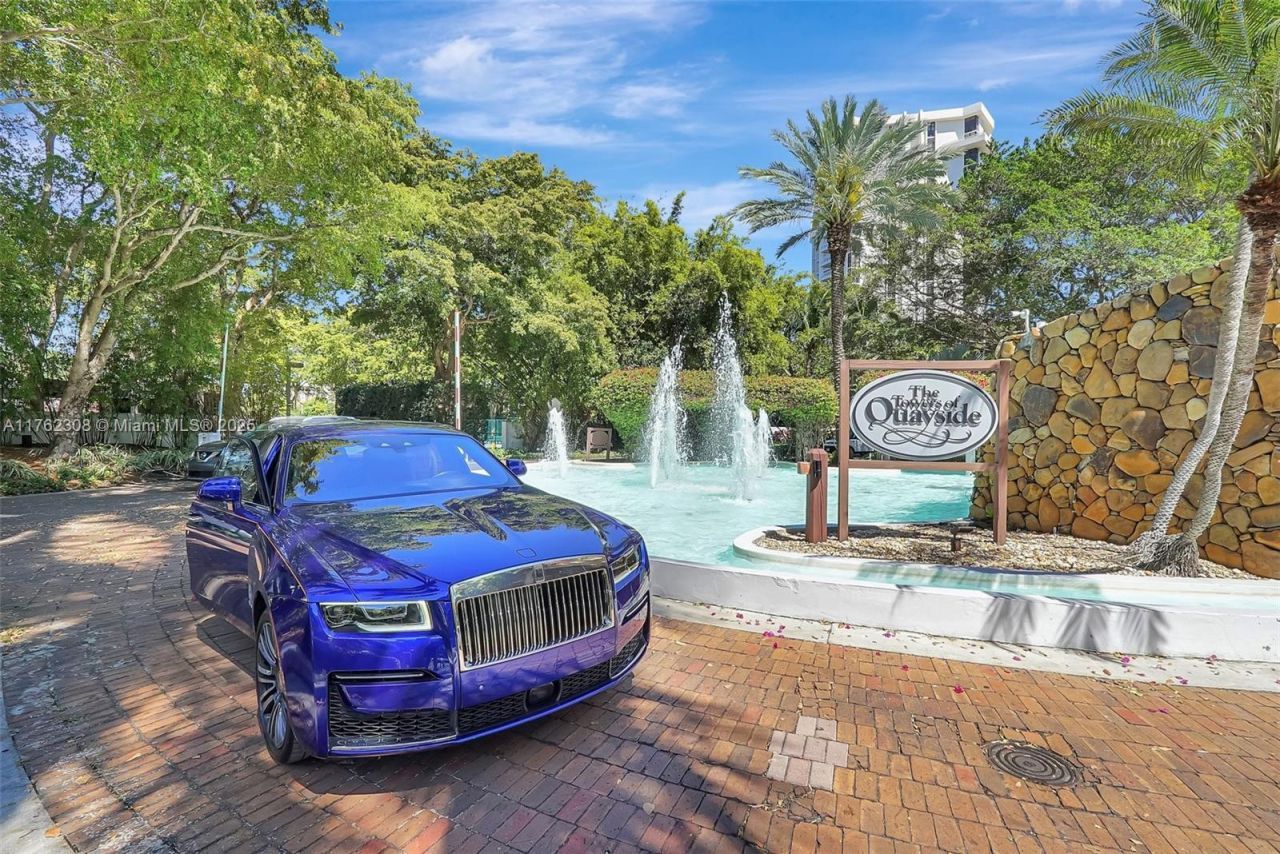 4000 Towerside Ter, Unit 302, Miami, FL 33138 Photo