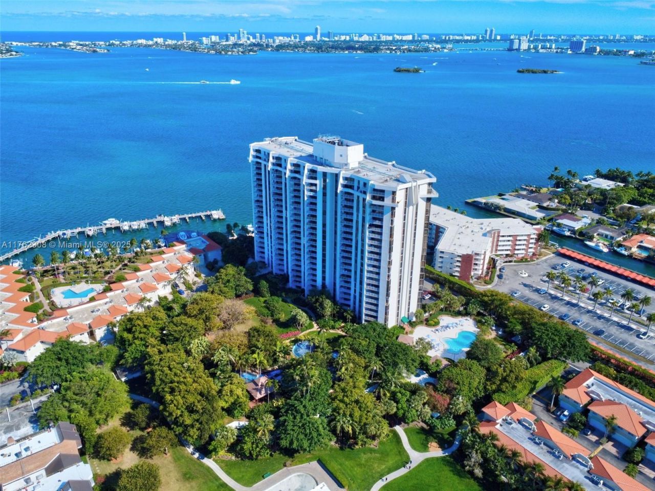 4000 Towerside Ter, Unit 302, Miami, FL 33138 Photo