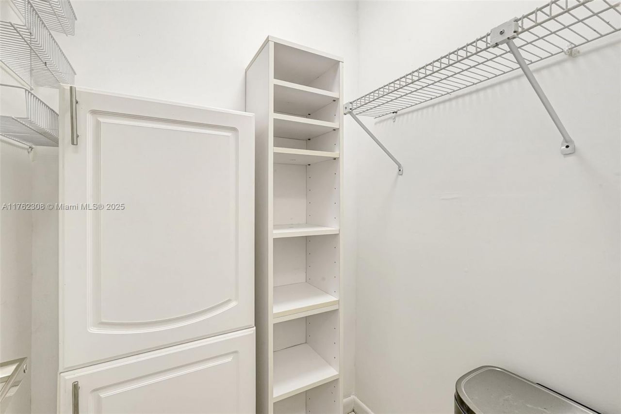 4000 Towerside Ter, Unit 302, Miami, FL 33138 Photo