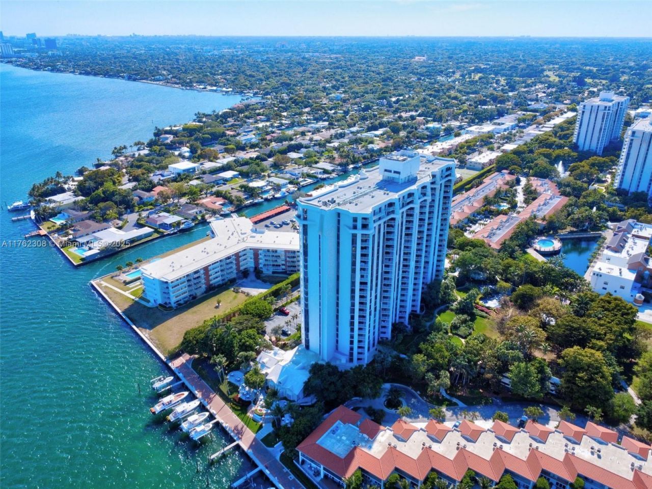 4000 Towerside Ter, Unit 302, Miami, FL 33138 Photo