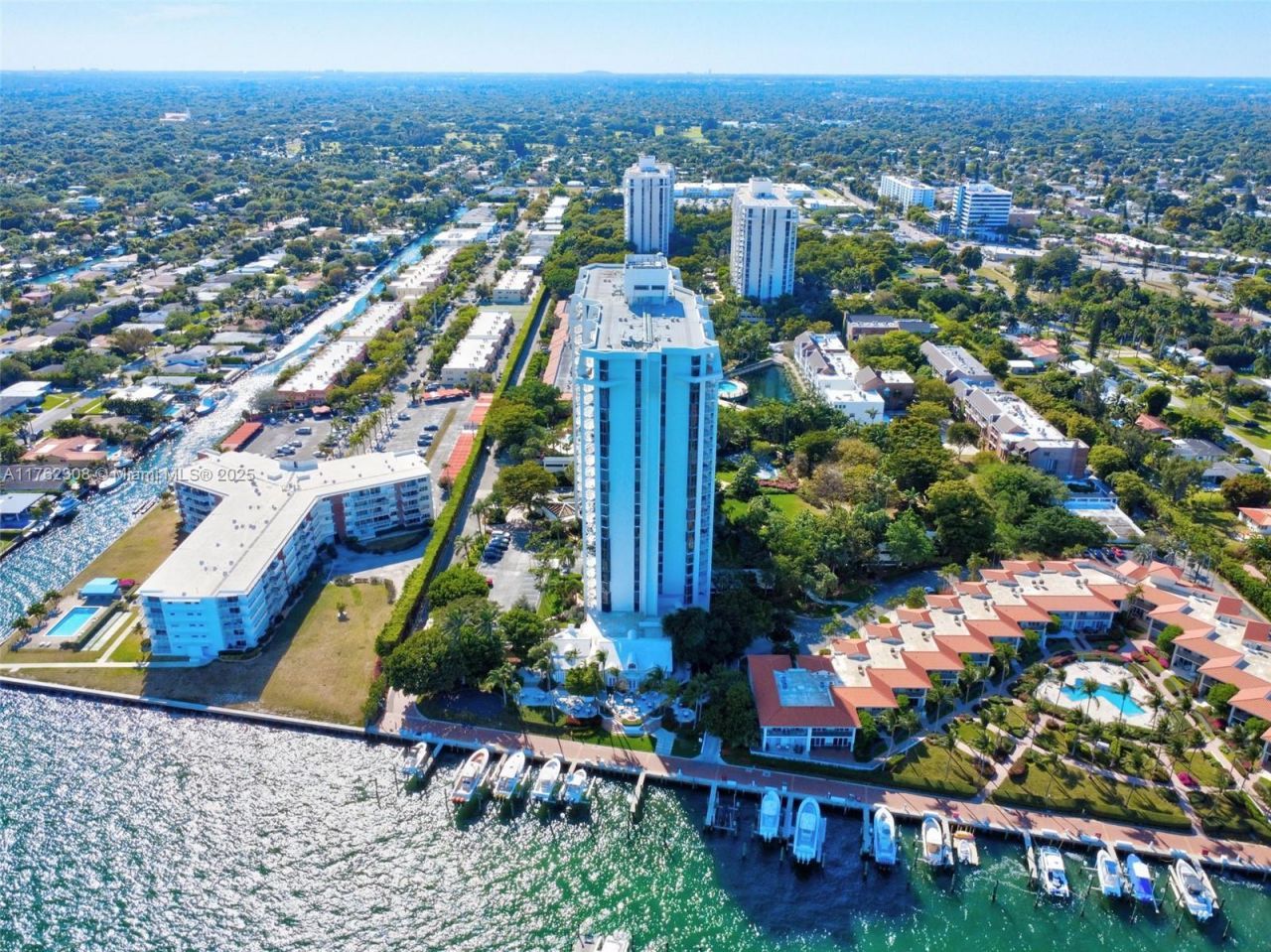 4000 Towerside Ter, Unit 302, Miami, FL 33138 Photo