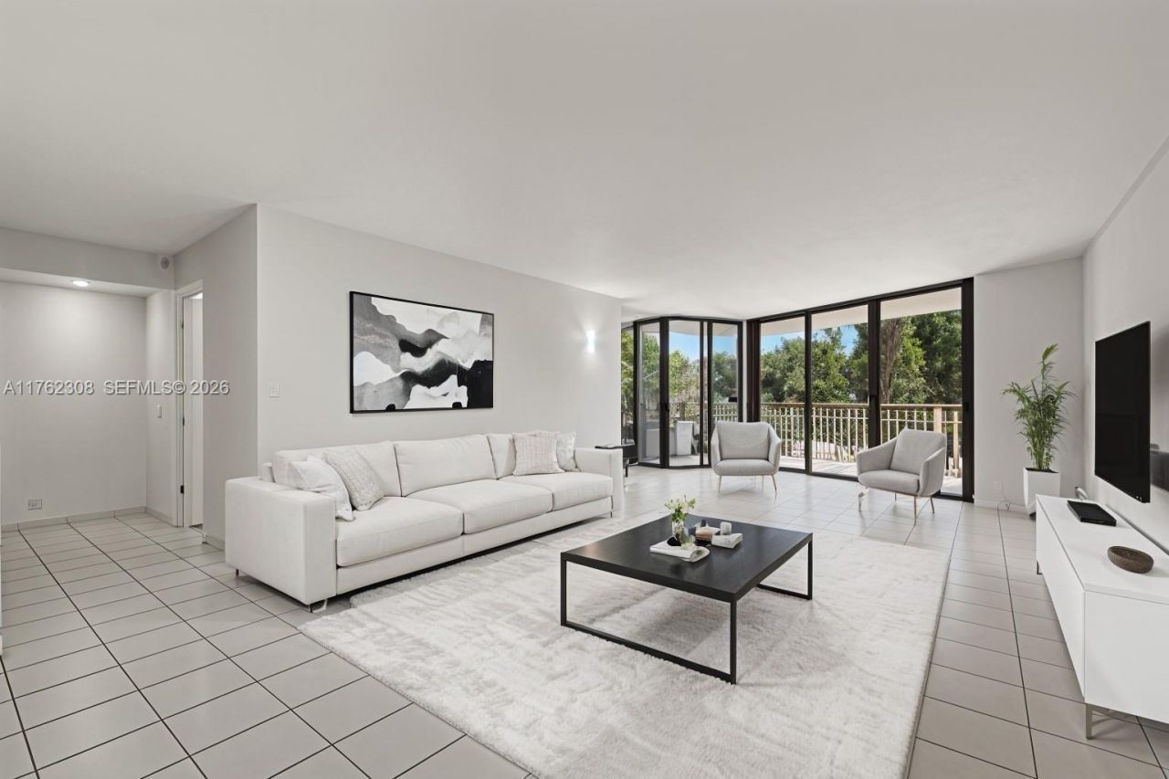 4000 Towerside Ter, Unit 302, Miami, FL 33138 Photo