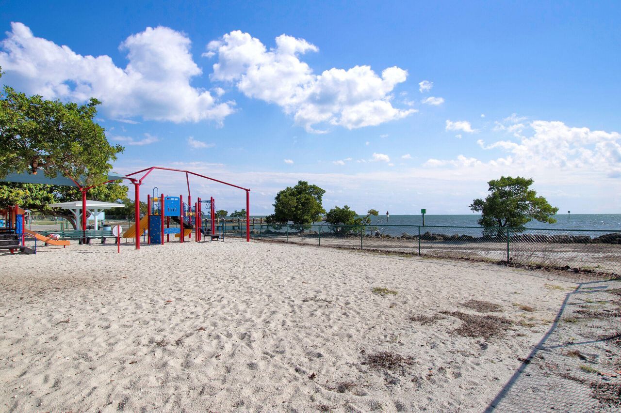 185 Dove Lake Drive, Tavernier, FL 33070 Photo