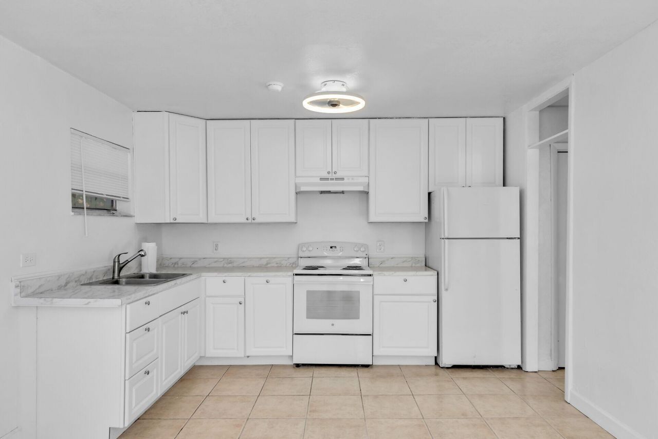 185 Dove Lake Drive, Tavernier, FL 33070 Photo