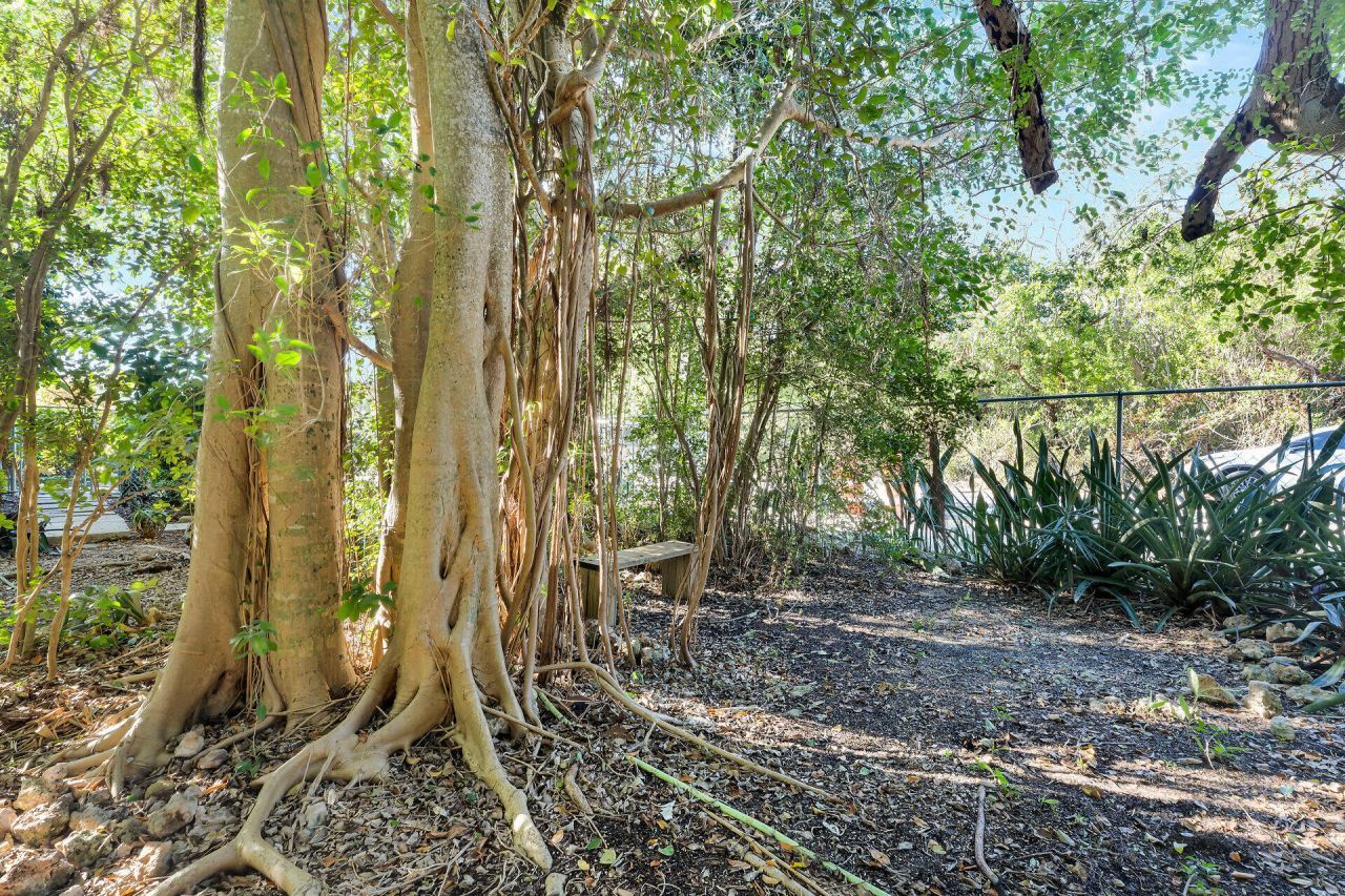 185 Dove Lake Drive, Tavernier, FL 33070 Photo