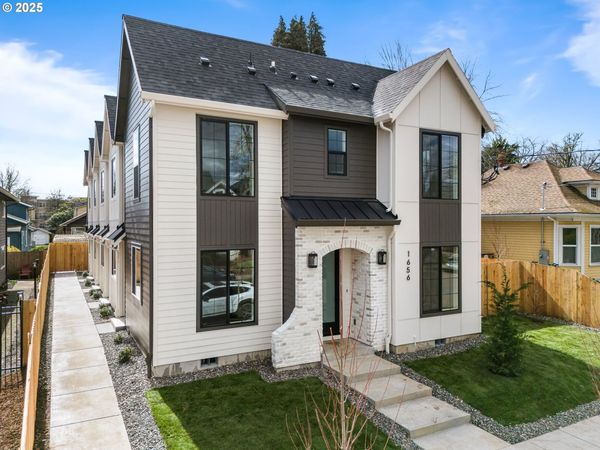 1660 SE Umatilla ST, Unit 3, Portland, OR 97202