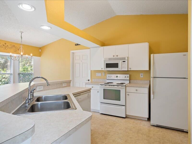 486 Hazel Street, Sebastian, FL 32958 Photo