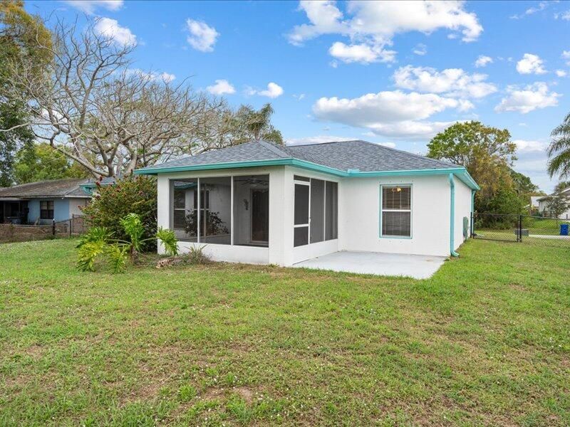 486 Hazel Street, Sebastian, FL 32958 Photo