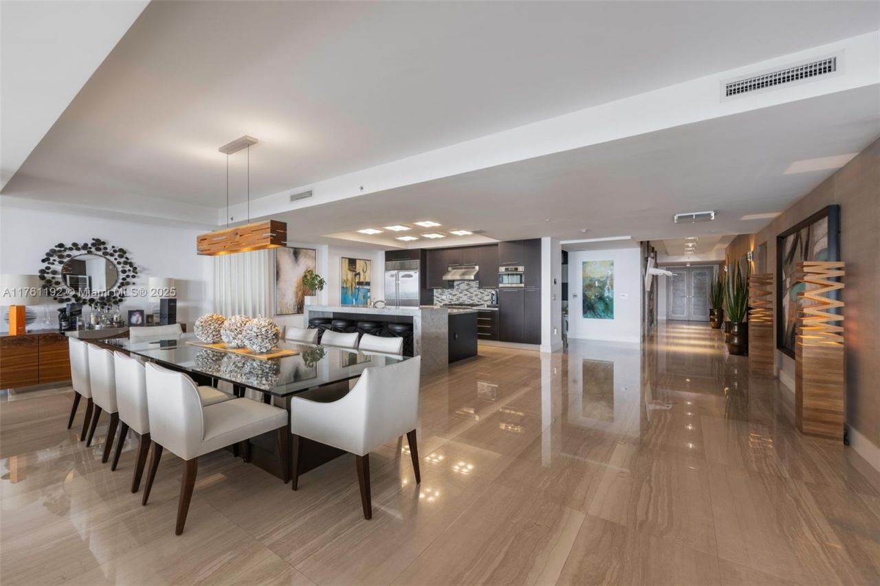 125 Ocean Dr, Unit U-0303, Miami Beach, FL 33139 Photo