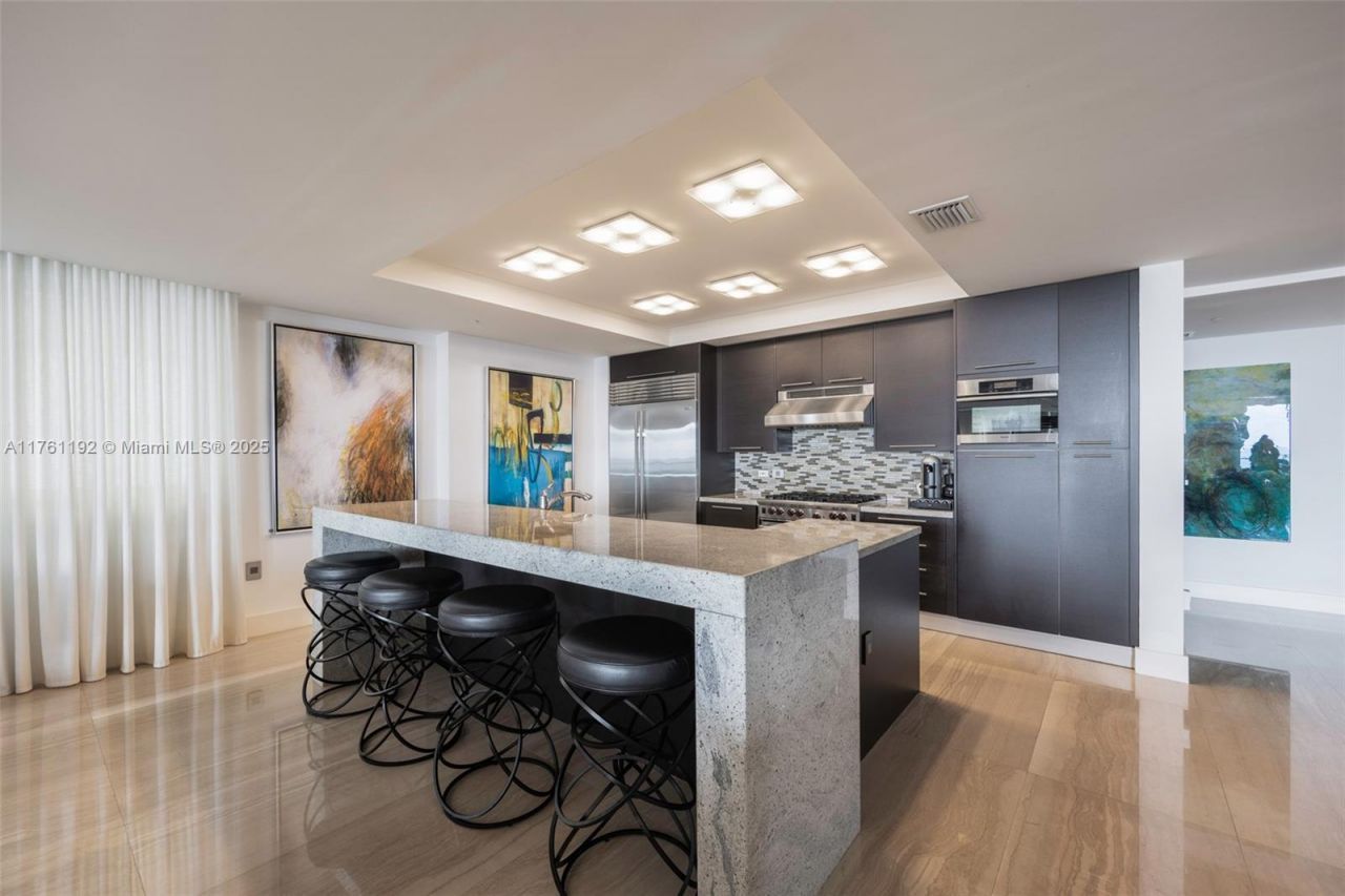 125 Ocean Dr, Unit U-0303, Miami Beach, FL 33139 Photo