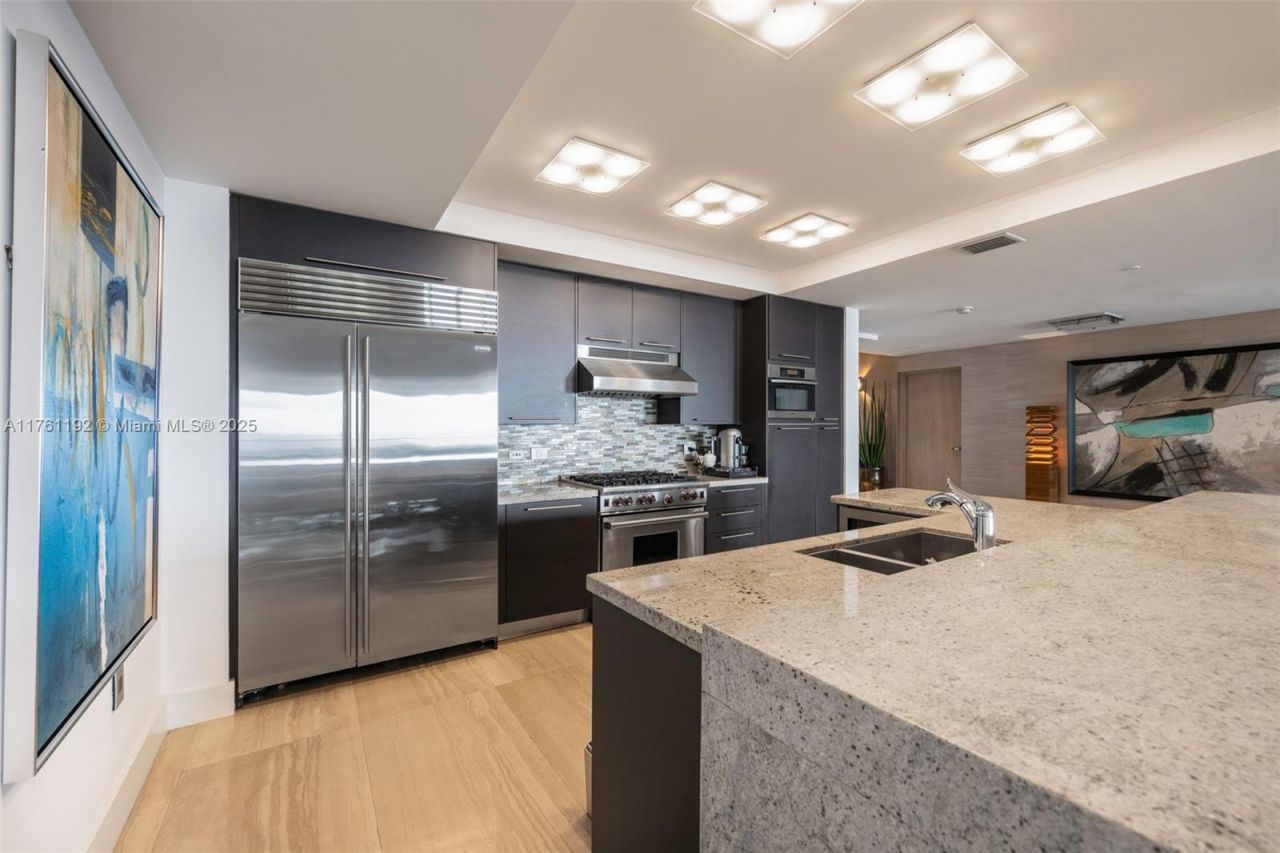 125 Ocean Dr, Unit U-0303, Miami Beach, FL 33139 Photo