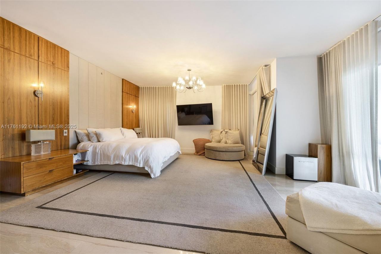 125 Ocean Dr, Unit U-0303, Miami Beach, FL 33139 Photo