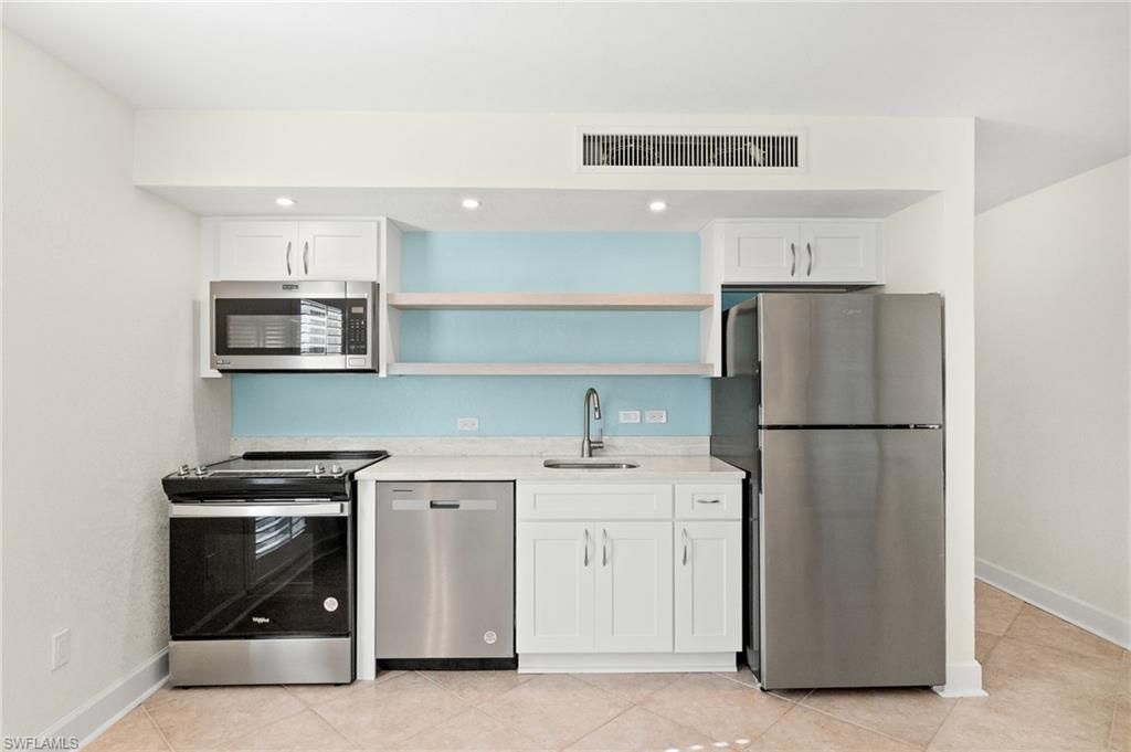 2255 W Gulf Dr, Unit 117, Sanibel, FL 33957 Photo