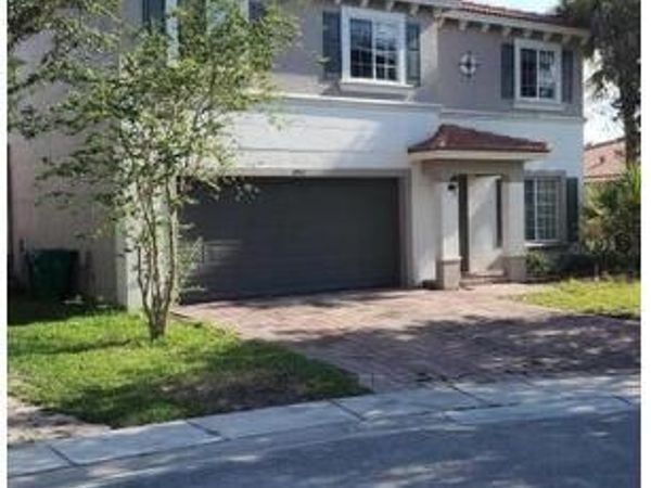 1952 SW Providence Place, Port Saint Lucie, FL 34953