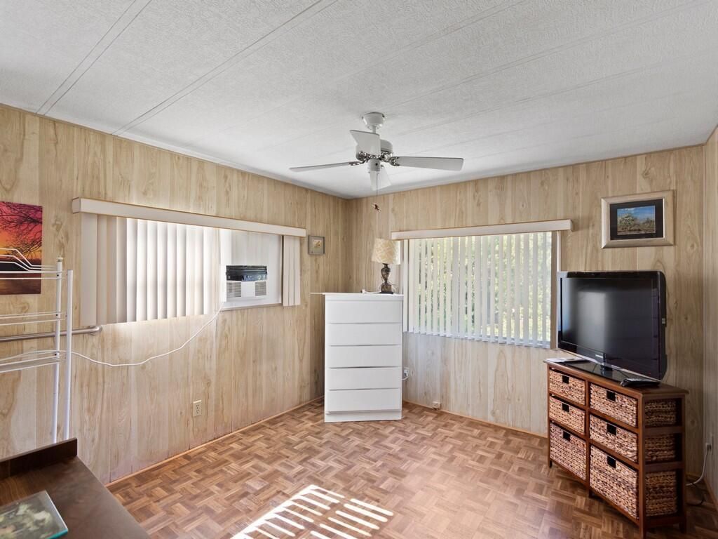 521 NE Sapphire Lane, Jensen Beach, FL 34957 Photo