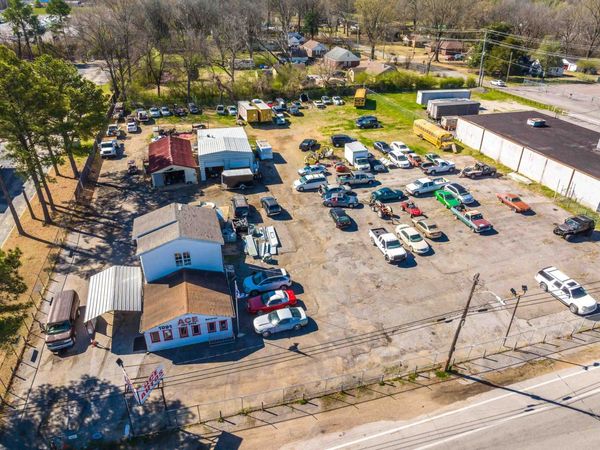 1091 E BROOKS RD, Memphis, TN 38116