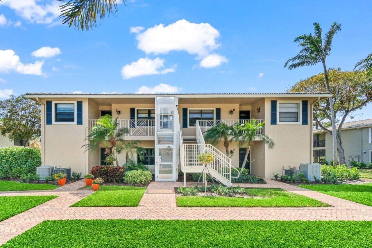 9 Stratford Drive, Unit D, Boynton Beach, FL 33436 Photo