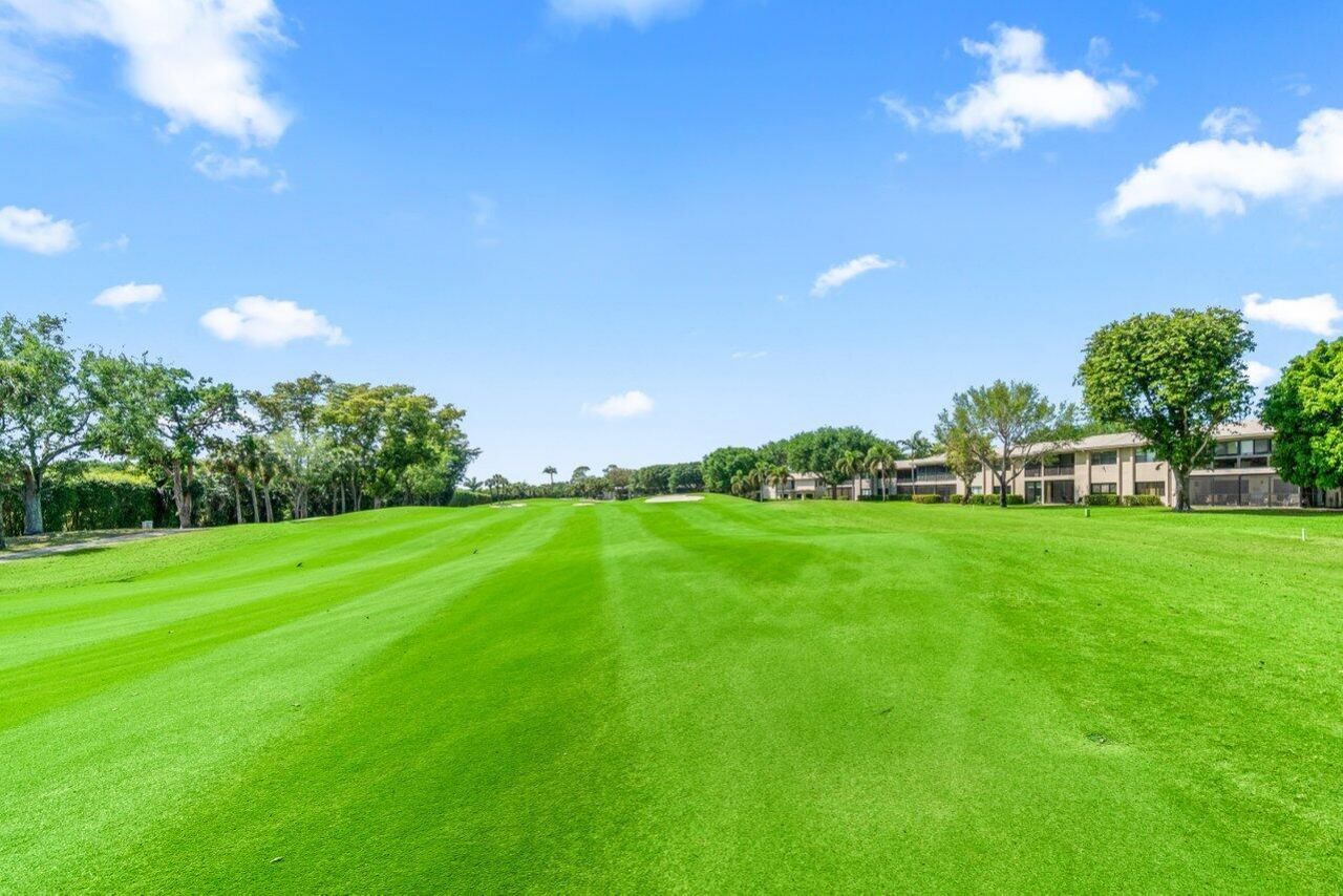 9 Stratford Drive, Unit D, Boynton Beach, FL 33436 Photo