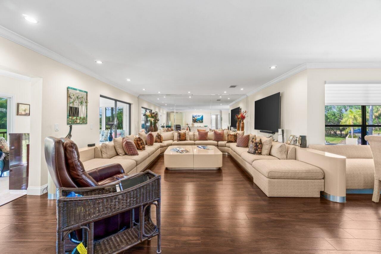 9 Stratford Drive, Unit D, Boynton Beach, FL 33436 Photo