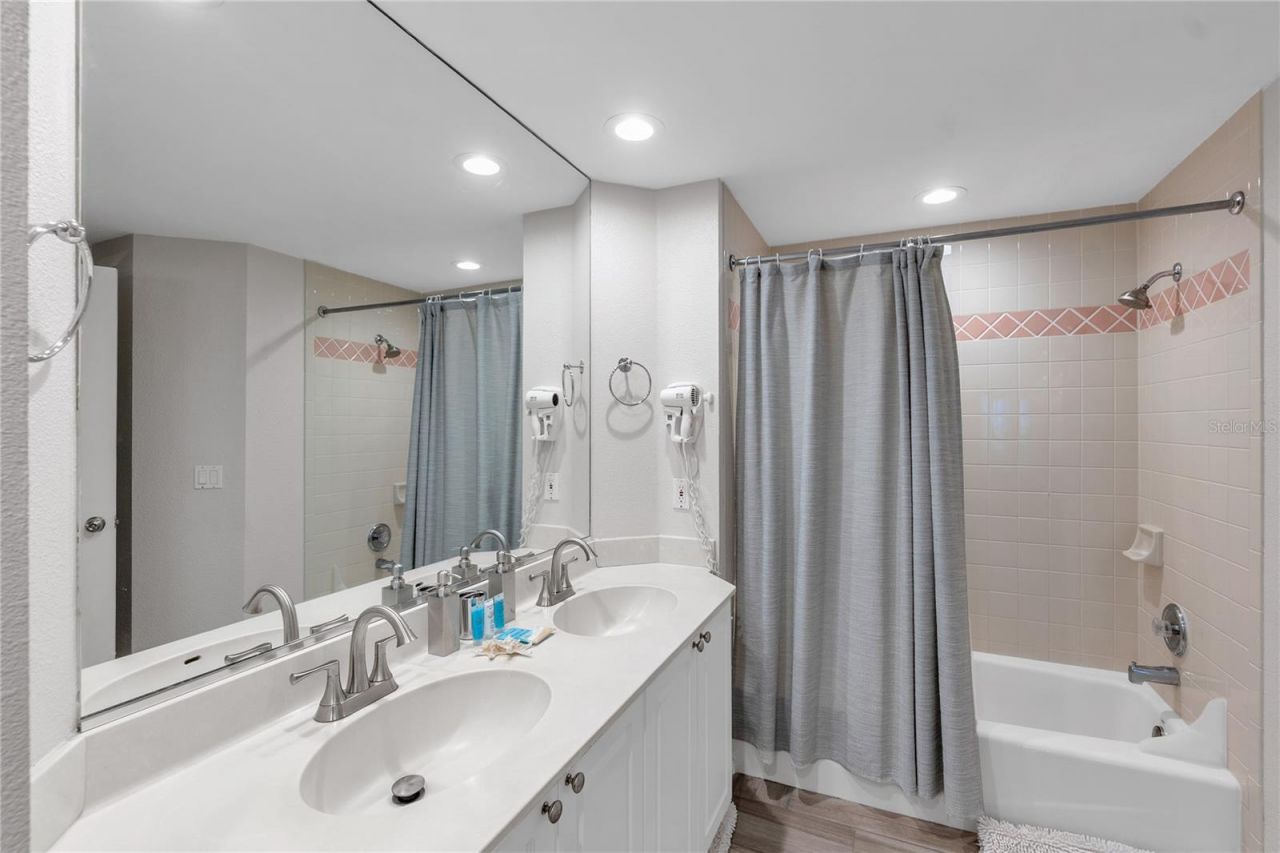 3401 54th Drive W, Unit 104, Bradenton, FL 34210 Photo