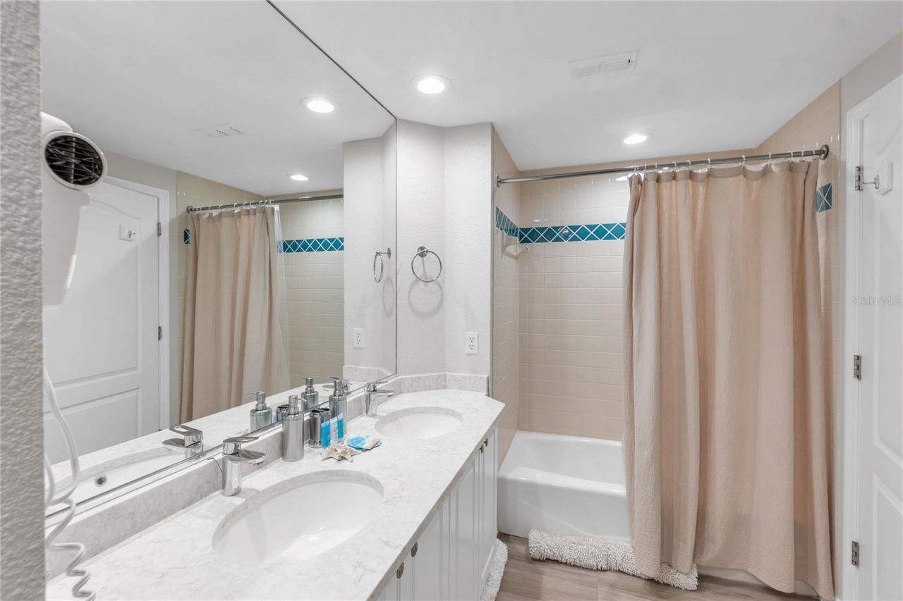 3401 54th Drive W, Unit 104, Bradenton, FL 34210 Photo
