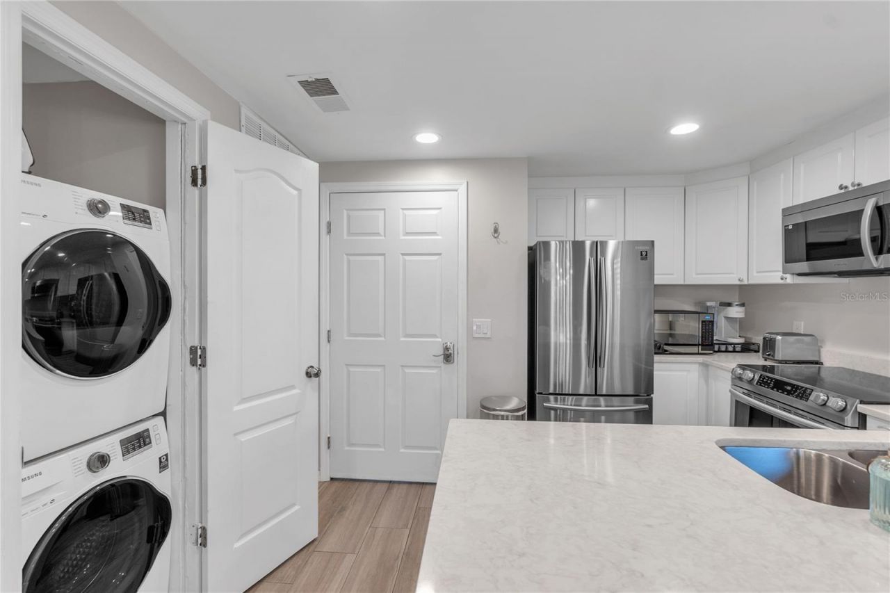 3401 54th Drive W, Unit 104, Bradenton, FL 34210 Photo