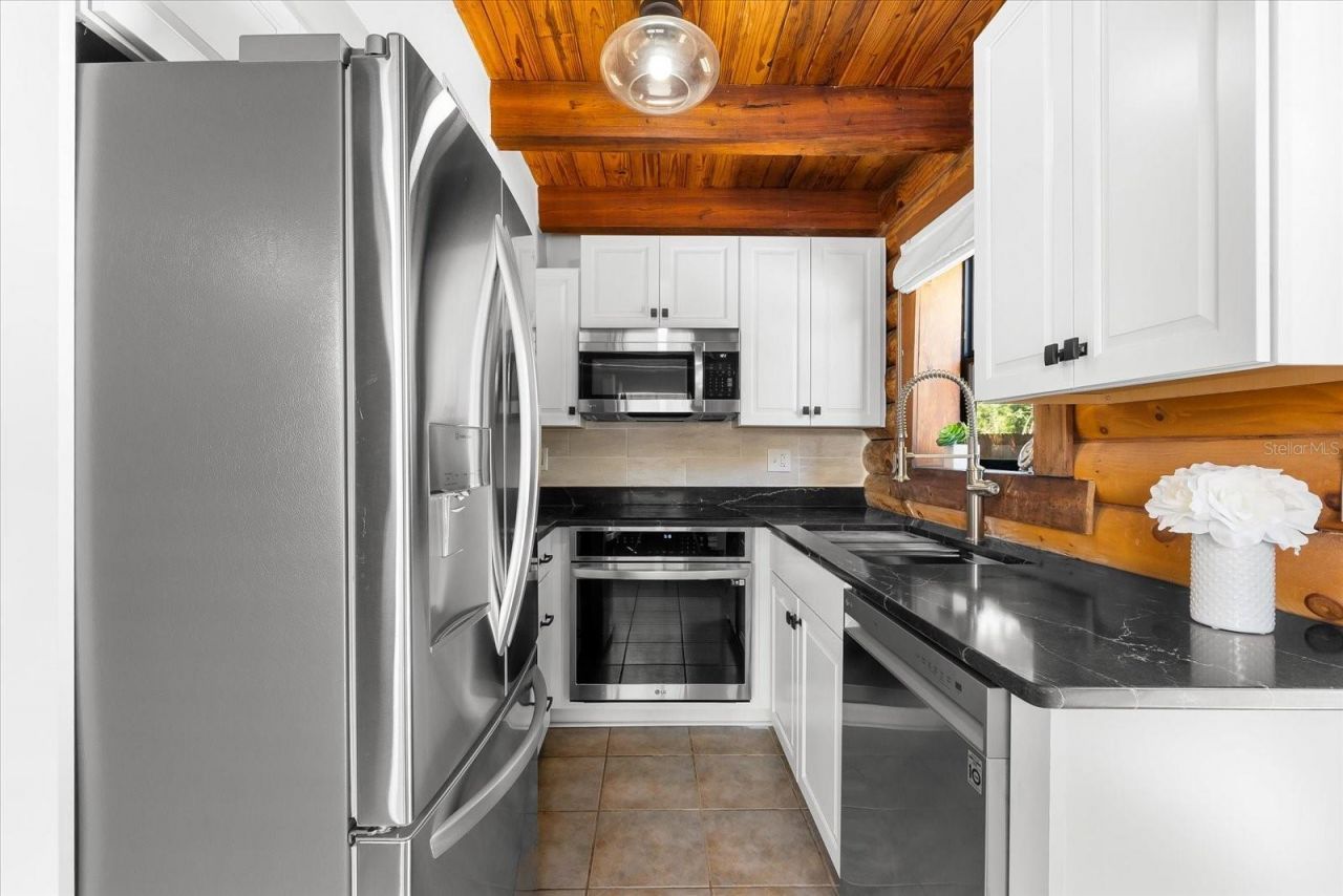 6811 6th Street W, Bradenton, FL 34207 Photo