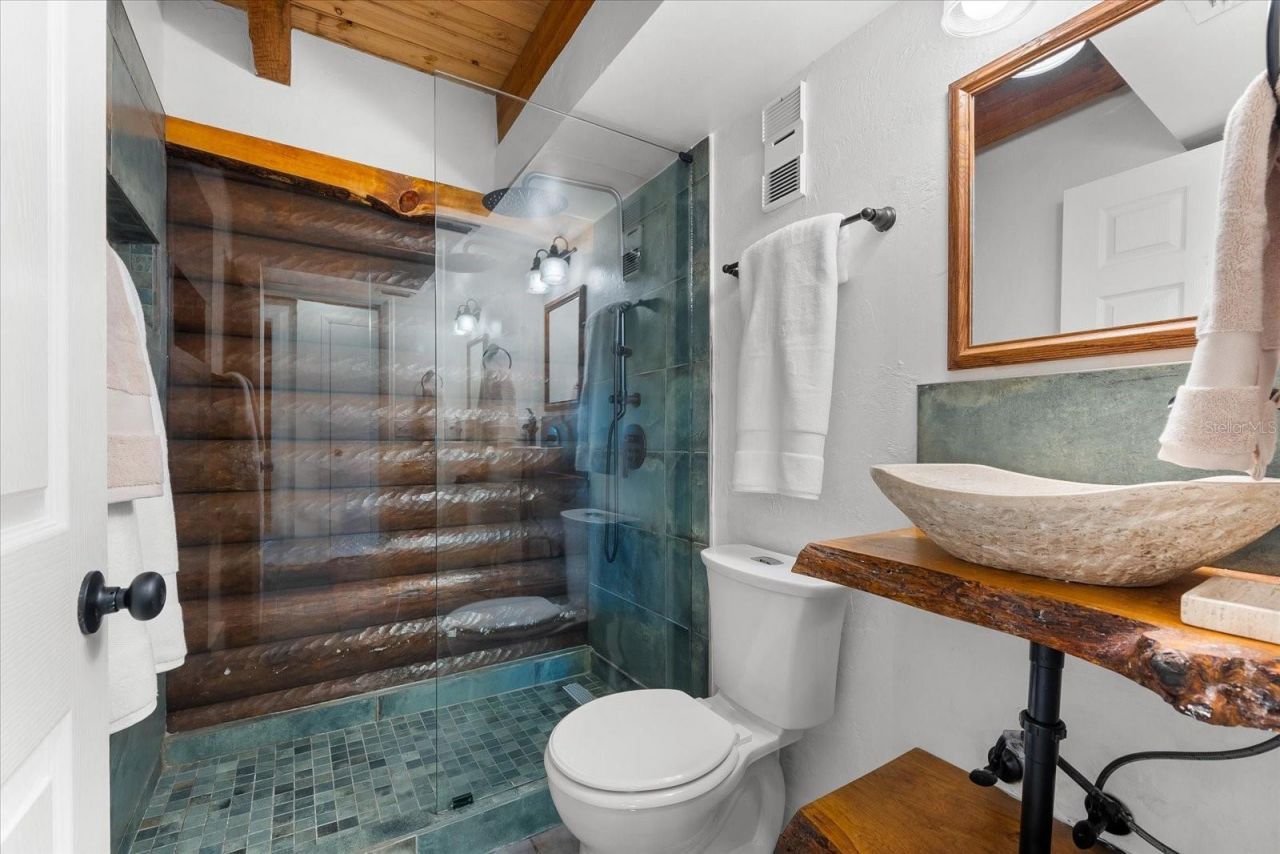 6811 6th Street W, Bradenton, FL 34207 Photo