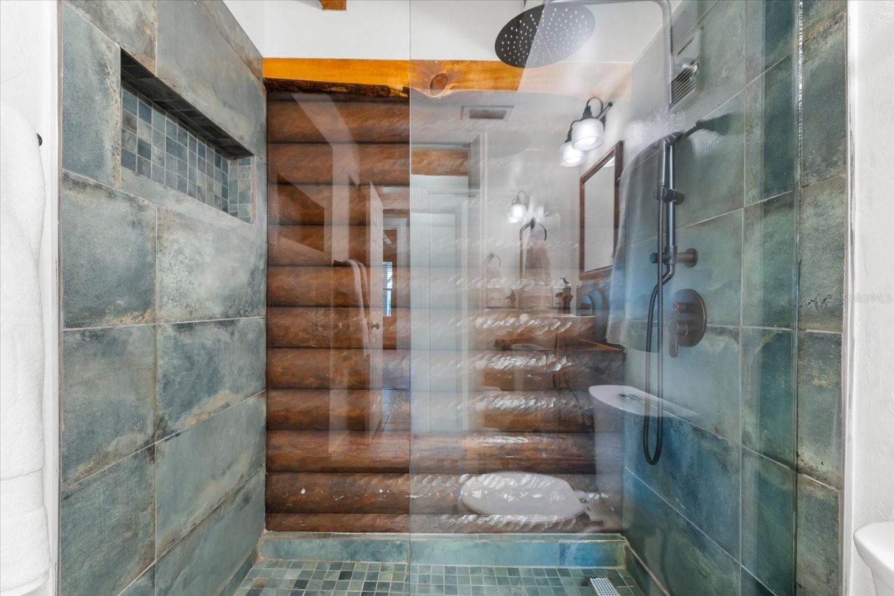 6811 6th Street W, Bradenton, FL 34207 Photo