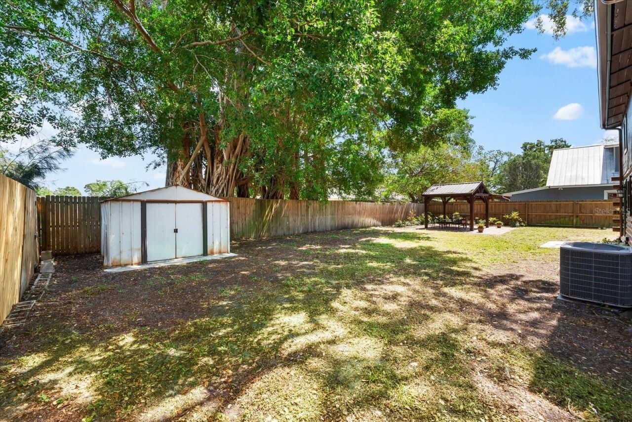 6811 6th Street W, Bradenton, FL 34207 Photo