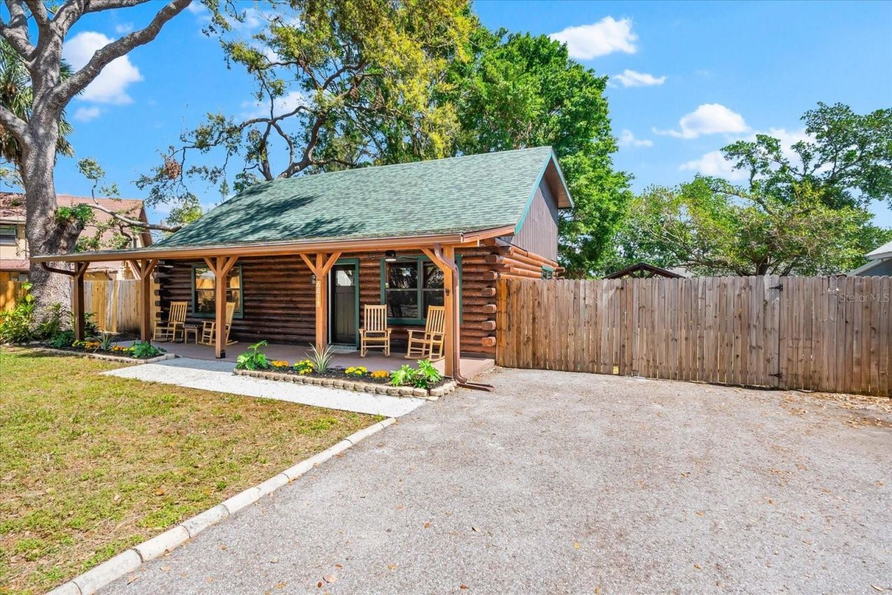 6811 6th Street W, Bradenton, FL 34207 Photo