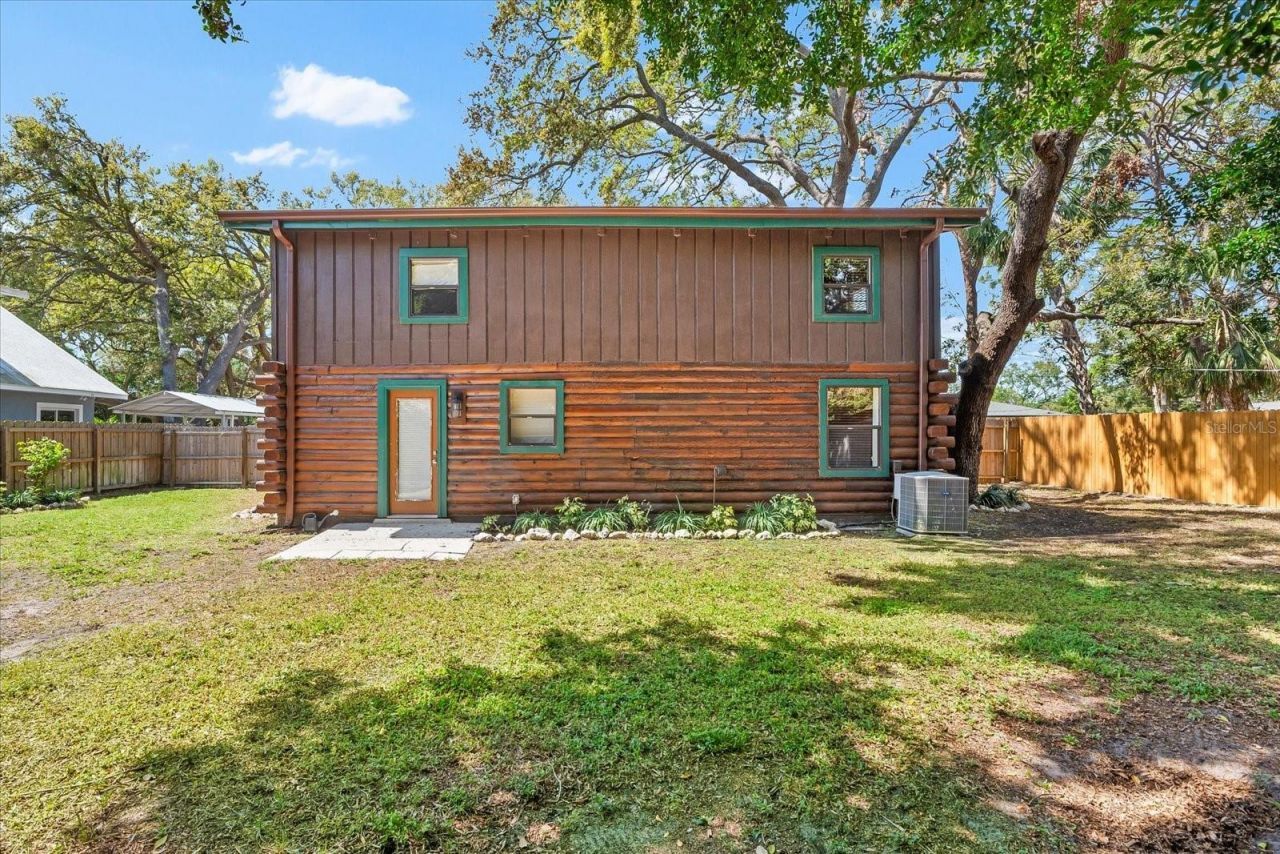 6811 6th Street W, Bradenton, FL 34207 Photo