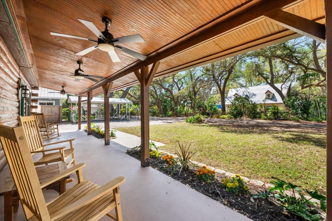 6811 6th Street W, Bradenton, FL 34207 Photo